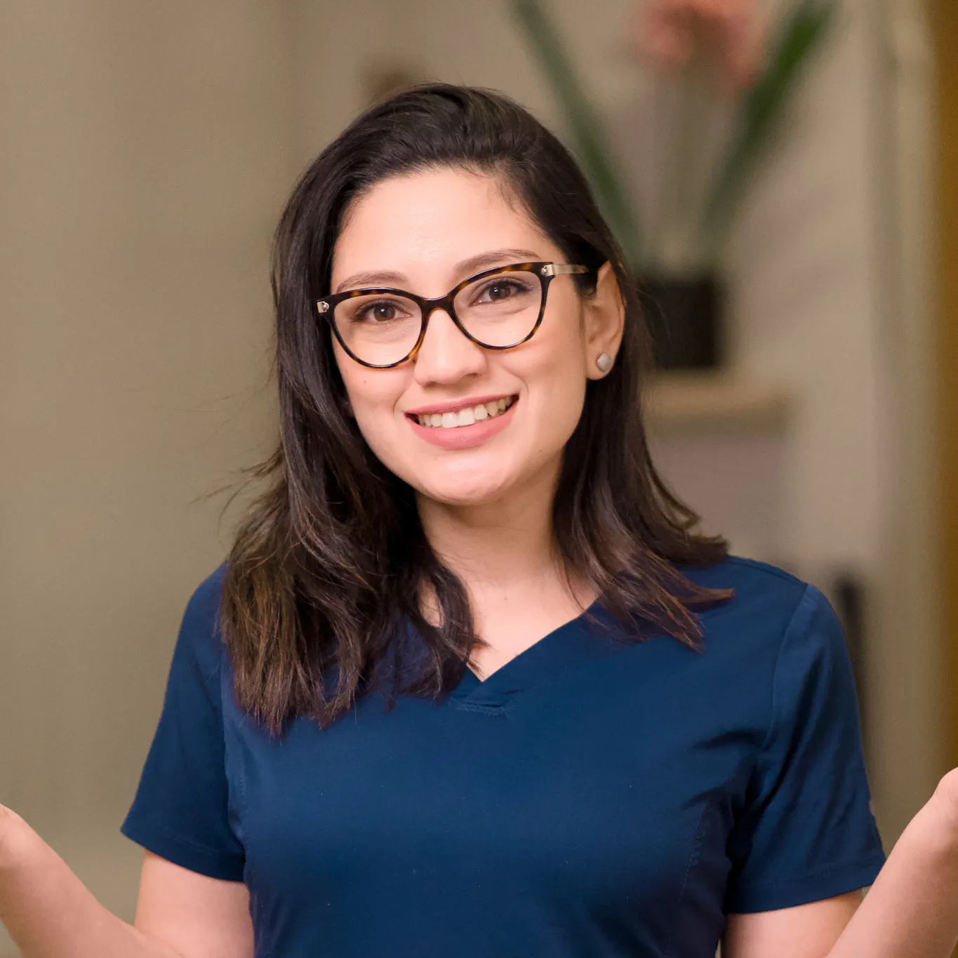 Dra. Marcela Burgos — Especialista en Odontopediatría, Bright Dental Center San Pedro Sula